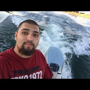 Meet your Posher, Simon